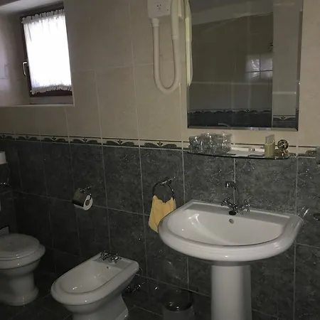 Diana Hotel Villa Hotell