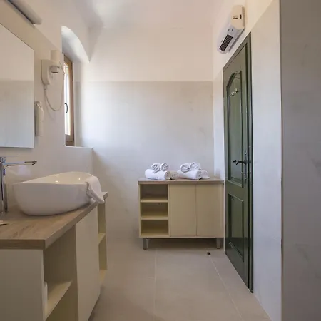 Diana Hotel Villa 3*