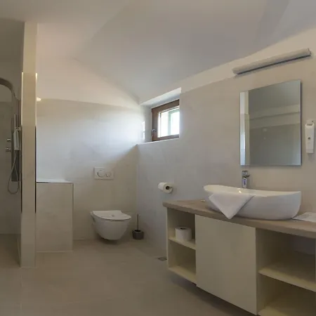 Diana Hotel Villa 3*