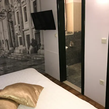 Diana Hotel Villa Hotel 3*